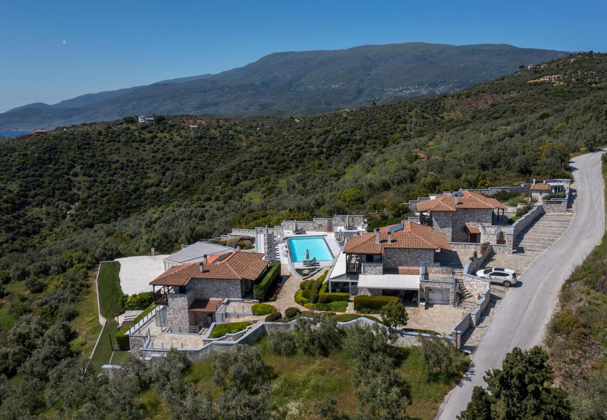 Karavia Lux Inn Áfissos Exteriér fotografie