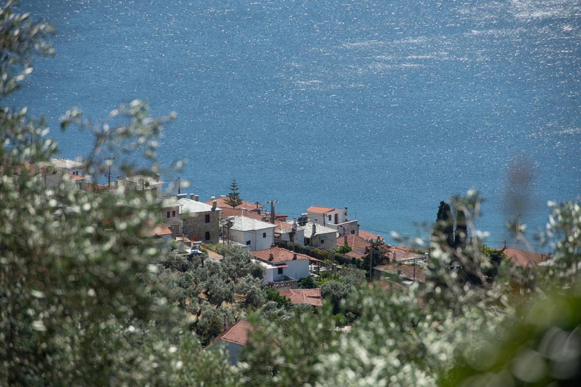 Karavia Lux Inn Áfissos Exteriér fotografie