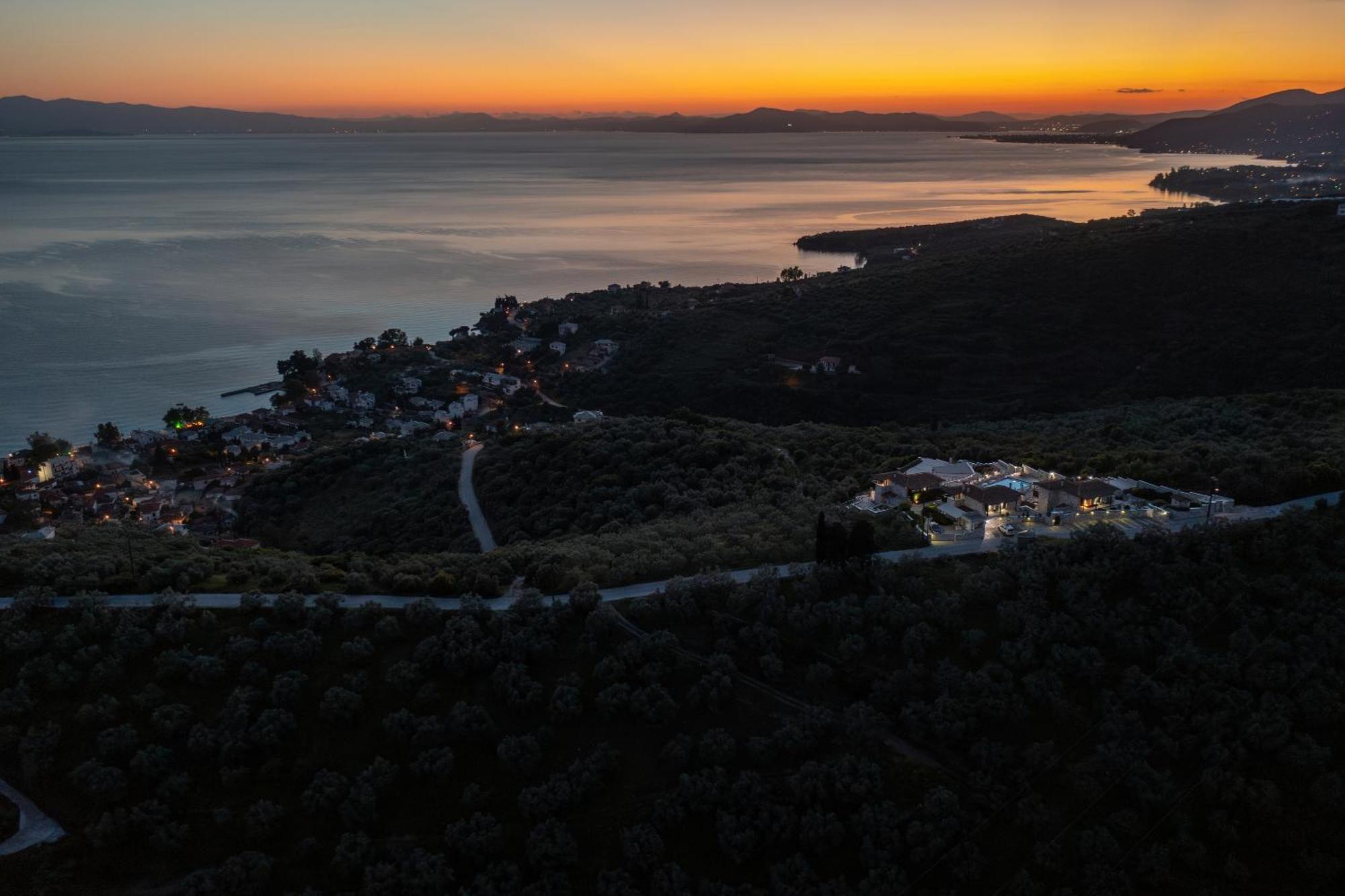 Karavia Lux Inn Áfissos Exteriér fotografie