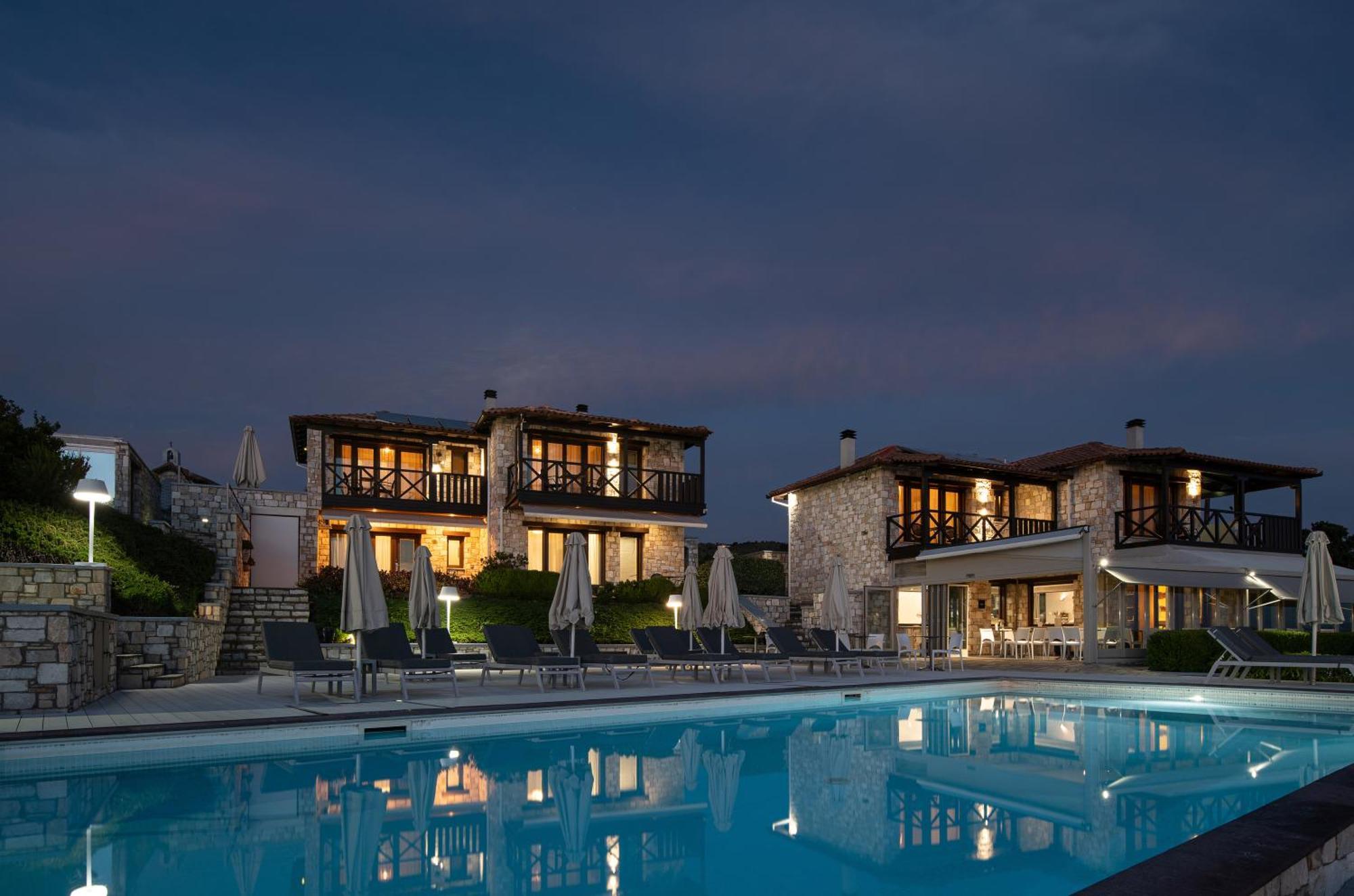 Karavia Lux Inn Áfissos Exteriér fotografie