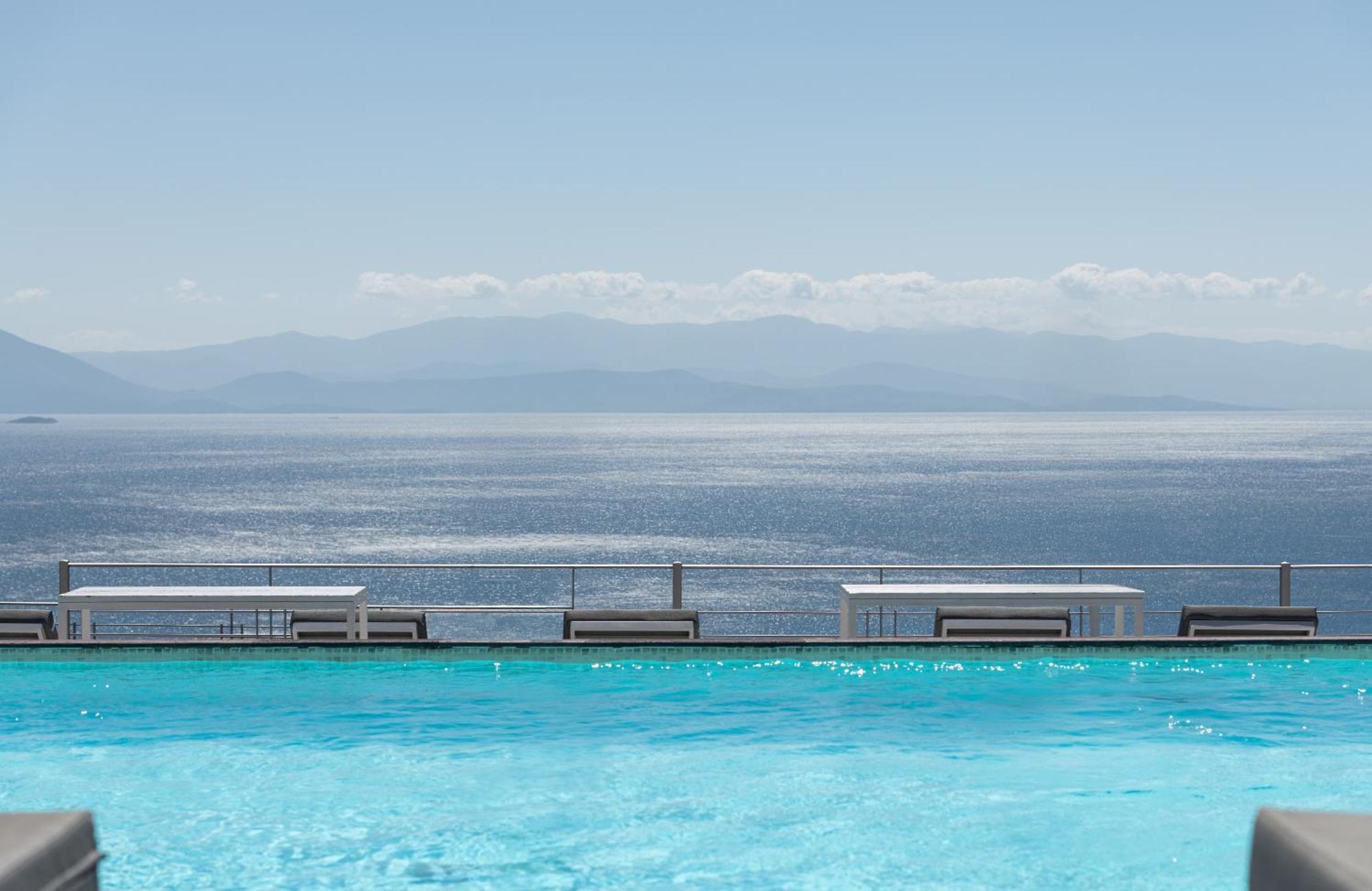 Karavia Lux Inn Áfissos Exteriér fotografie