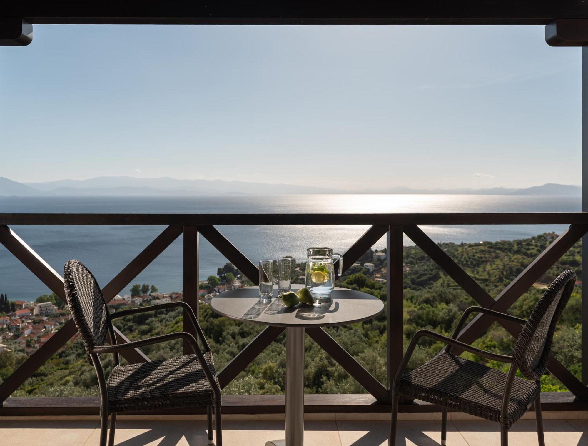 Karavia Lux Inn Áfissos Exteriér fotografie