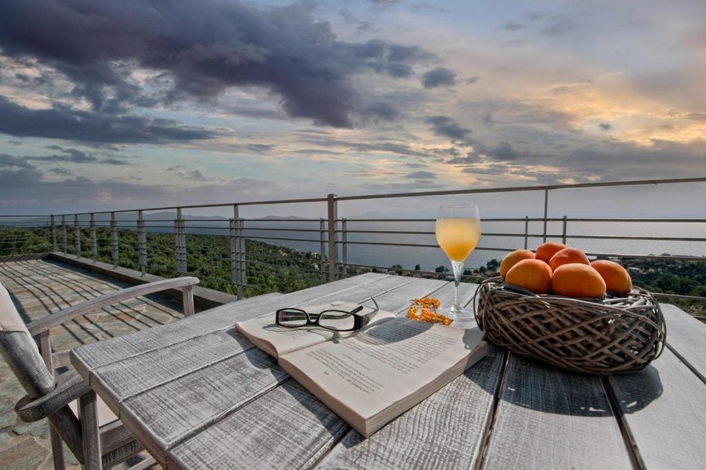 Karavia Lux Inn Áfissos Pokoj fotografie
