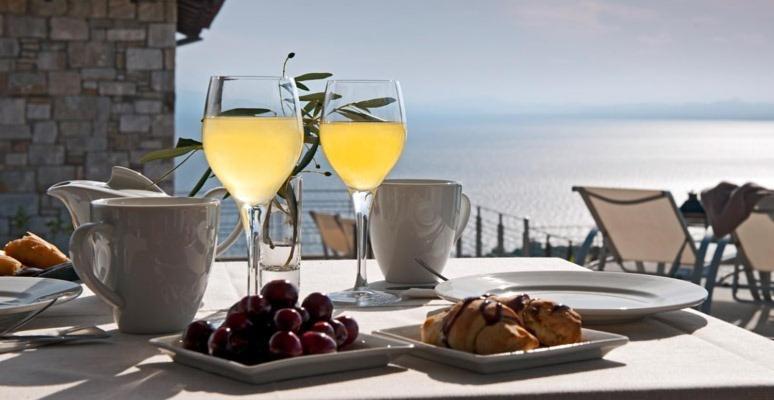 Karavia Lux Inn Áfissos Exteriér fotografie