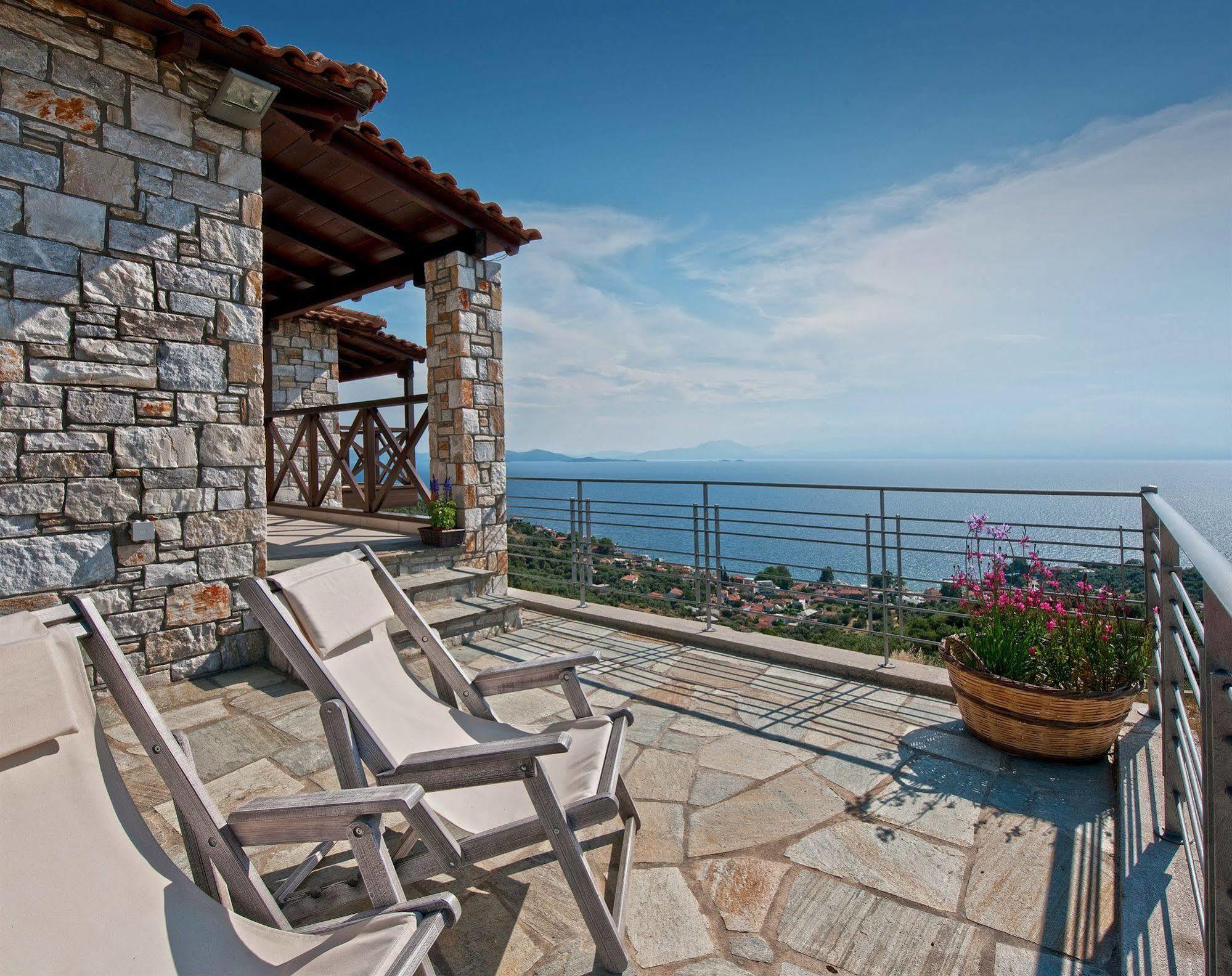 Karavia Lux Inn Áfissos Exteriér fotografie