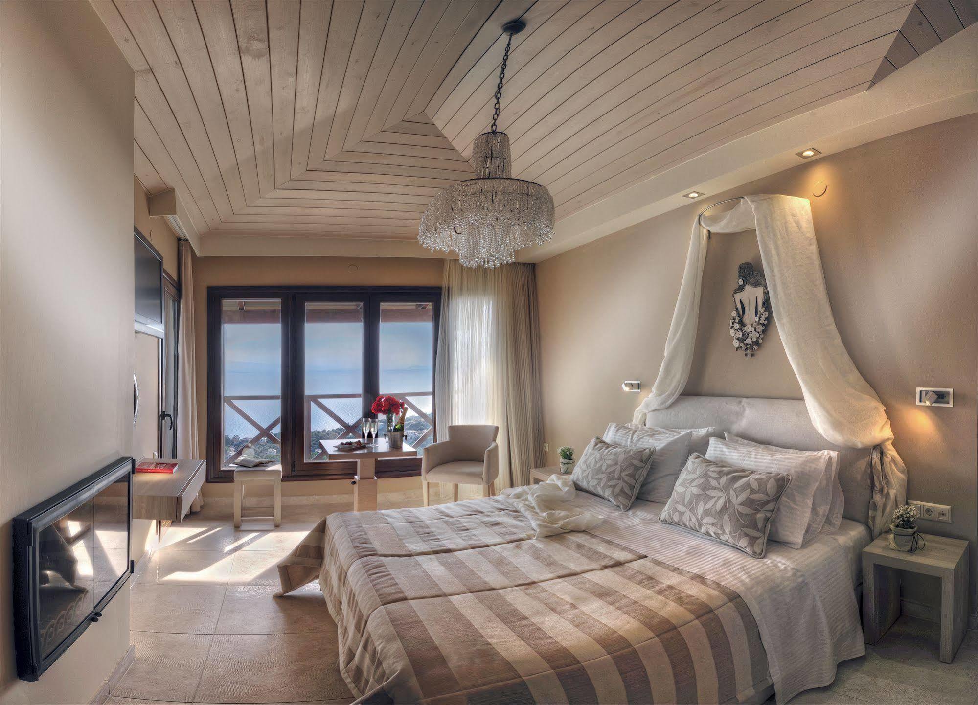 Karavia Lux Inn Áfissos Exteriér fotografie