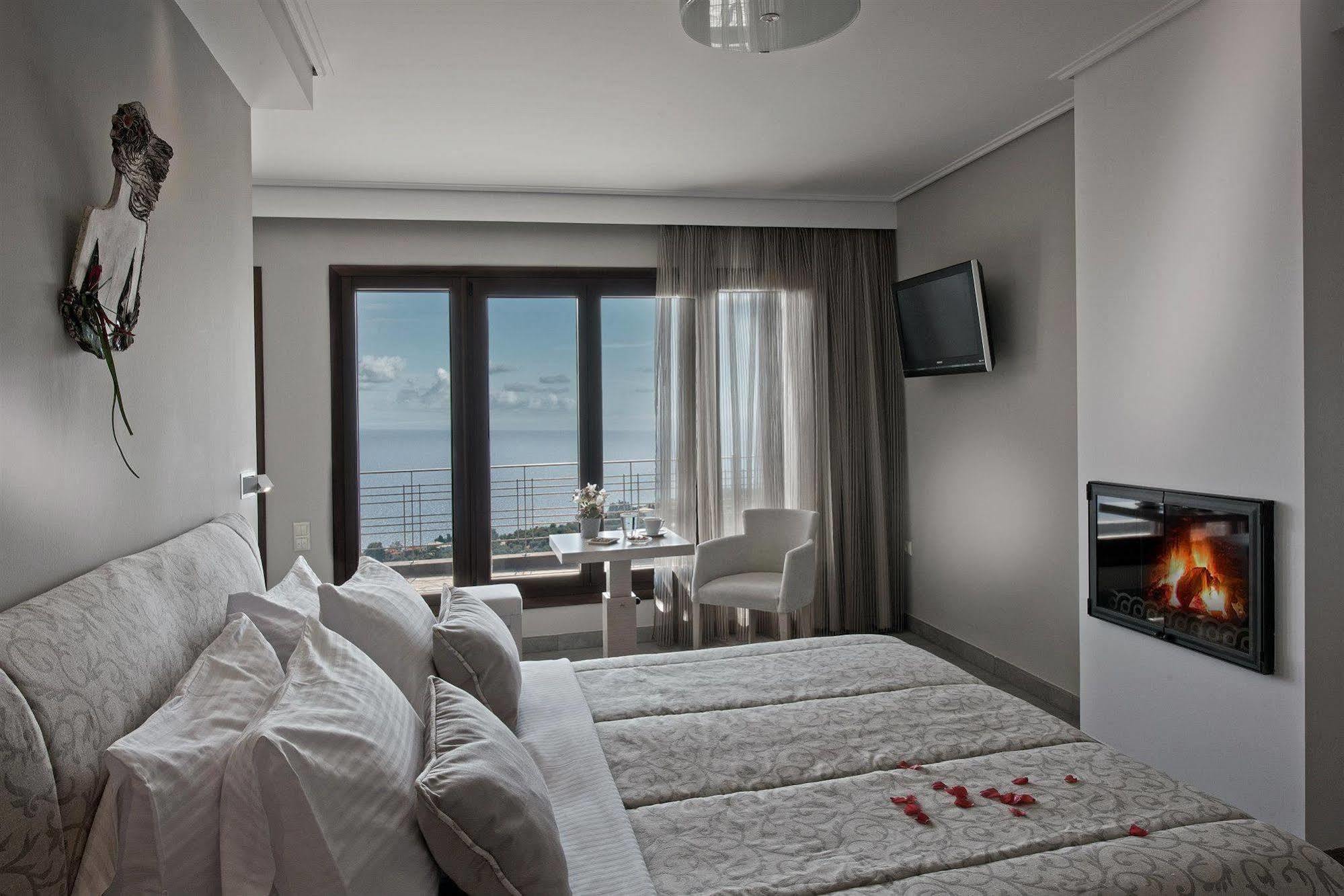 Karavia Lux Inn Áfissos Exteriér fotografie