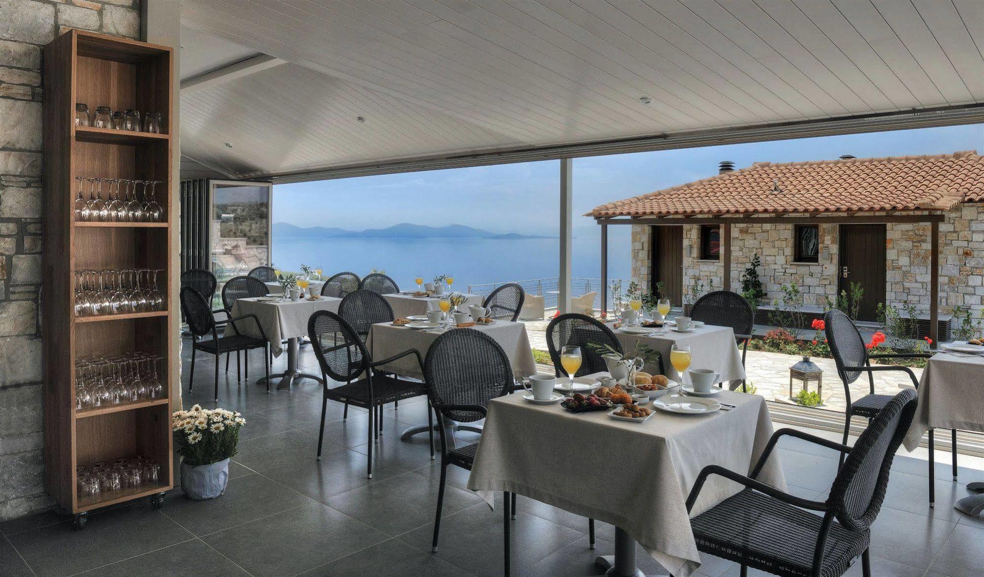 Karavia Lux Inn Áfissos Exteriér fotografie